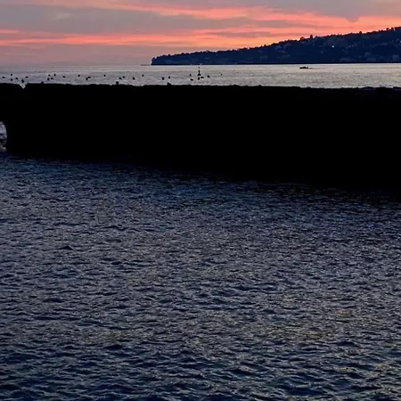 Faleron Santa Lucia Pensión Nápoles