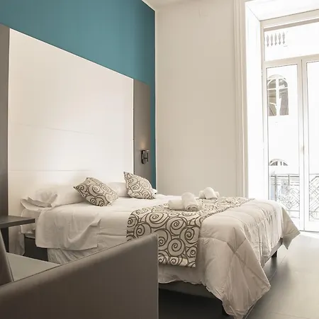 Faleron Santa Lucia 4* نابولي