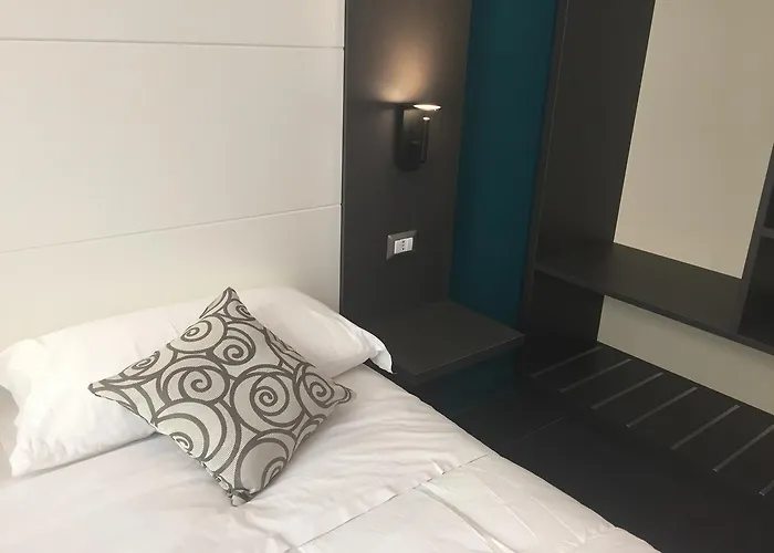 Faleron Santa Lucia 4* Napoli