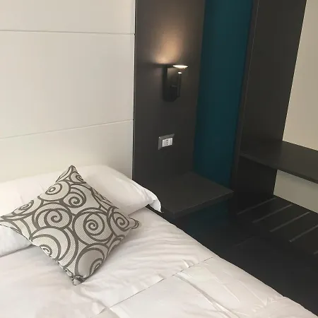 Faleron Santa Lucia 4* Nápoles